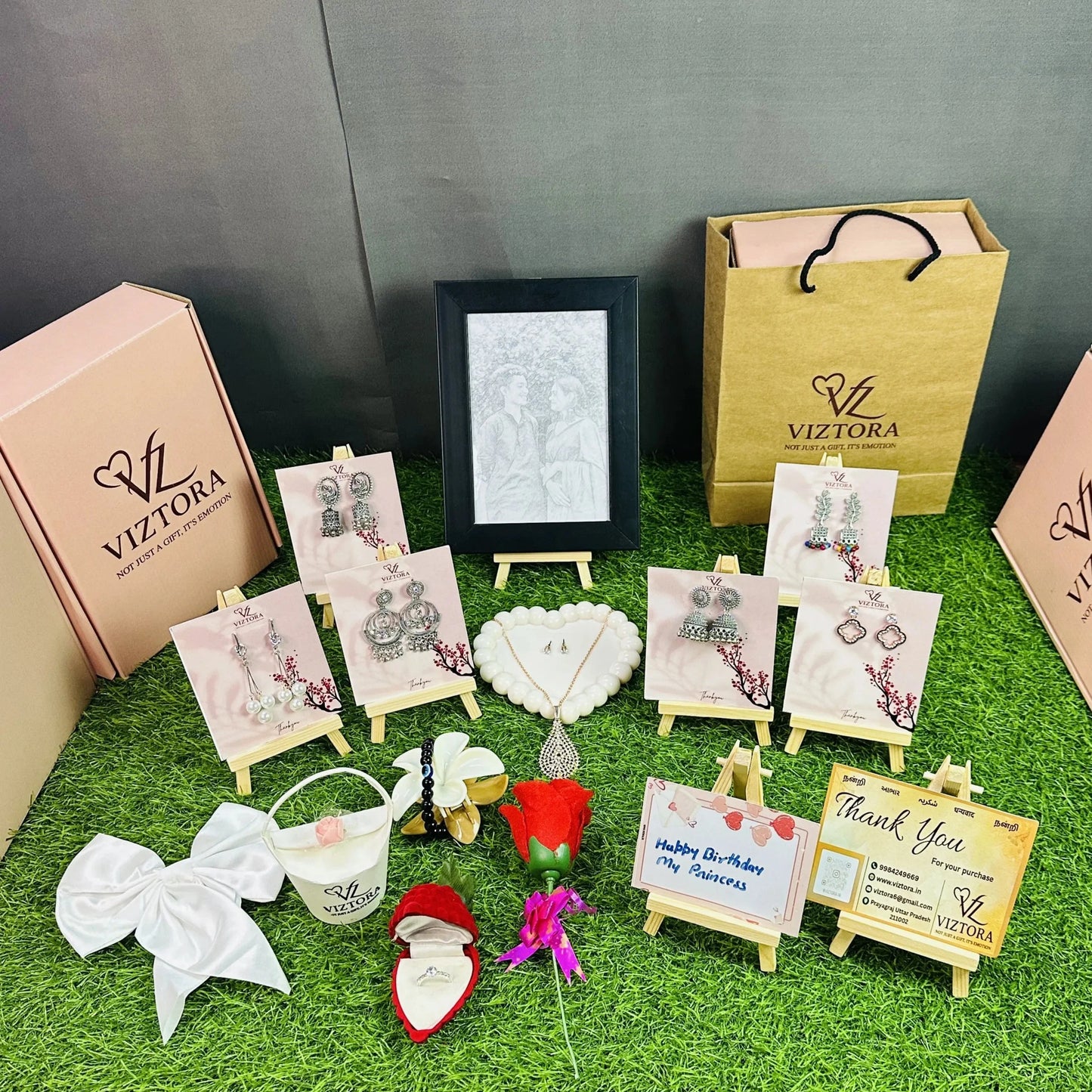 Viztora™ Elegant Treasure Jewelry Hamper