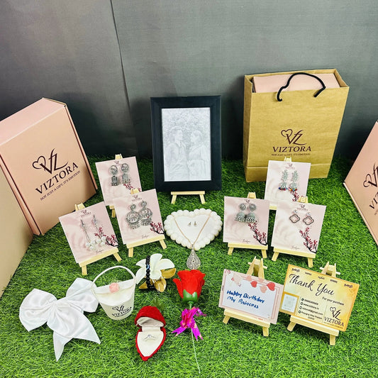 Viztora™ Elegant Treasure Jewelry Hamper